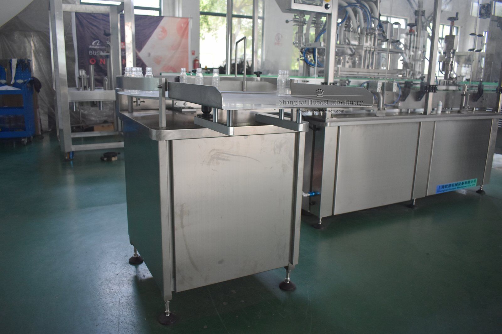 linear juice filling machine (4)