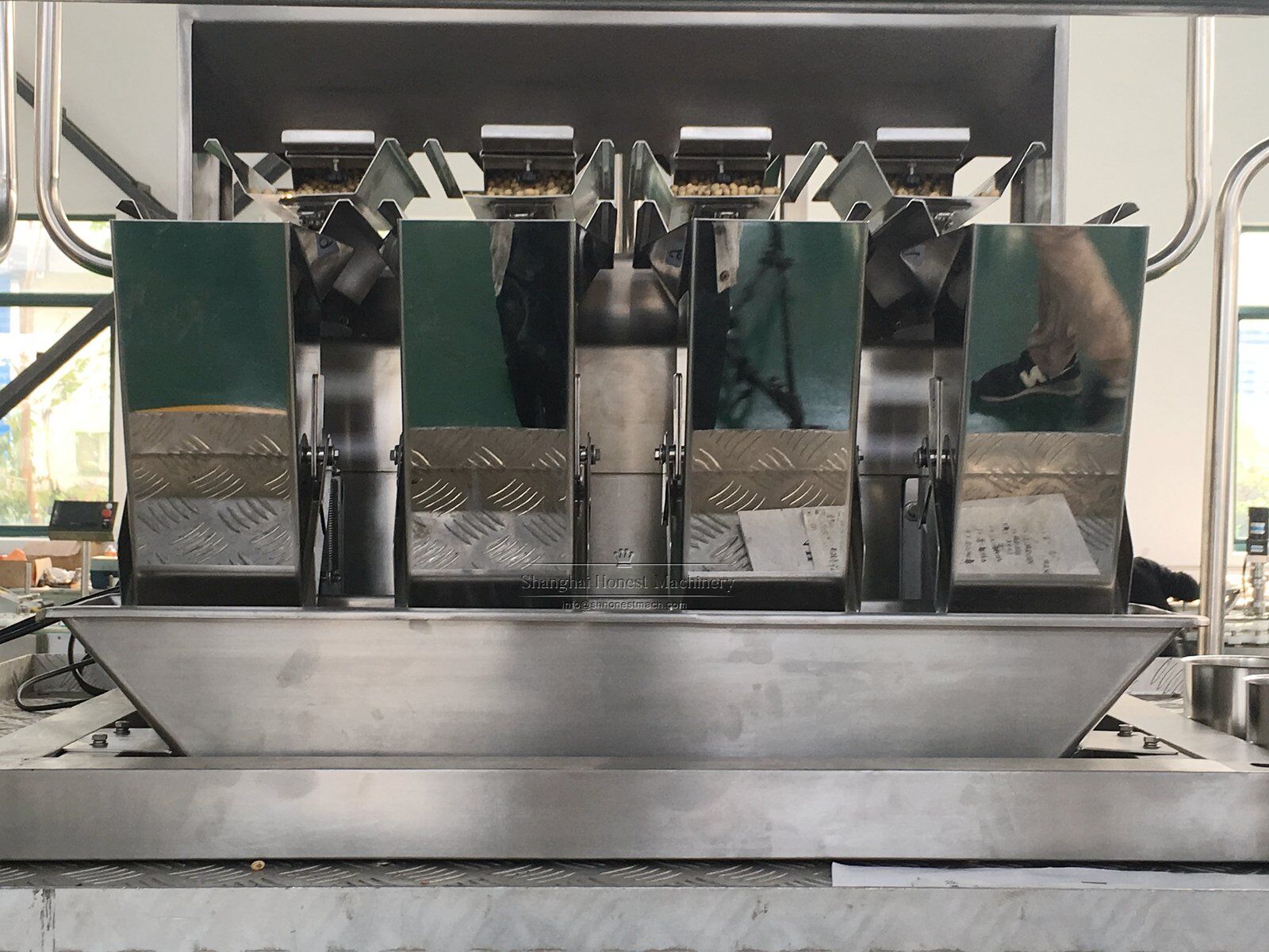 weigher filler for bean tin can (3)