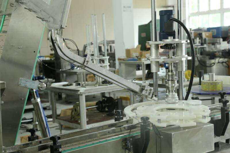 vaseline filling machine (12)