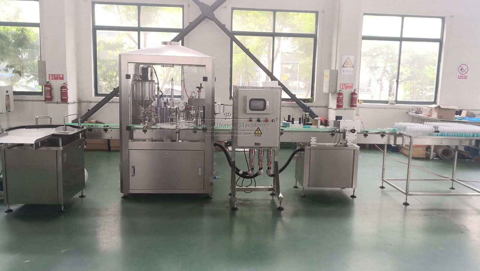 explosion-proof spray bottle filling machine (2)