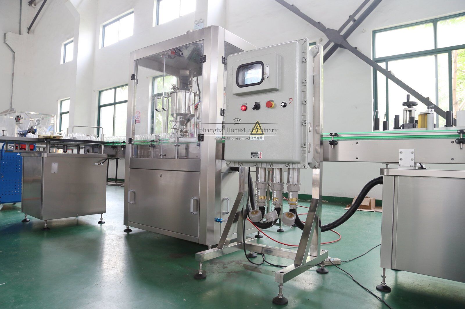 explosion-proof spray bottle filling machine (3)