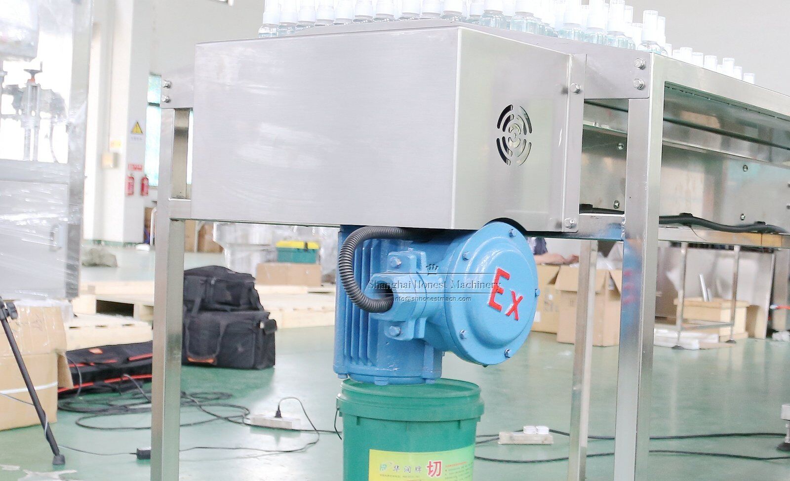 explosion-proof spray bottle filling machine (4)